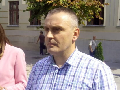 У СУСРЕТ НОВОГОДИШЊИМ ПРАЗНИЦИМА