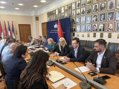 ЗАЈЕДНИЧКО САОПШТЕЊЕ ВЛАДЕ РС И СИНДИКАТА